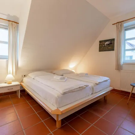 Rugana - Klassik Mit 2 Schlafzimmern Und Terrasse D01 * Dranske