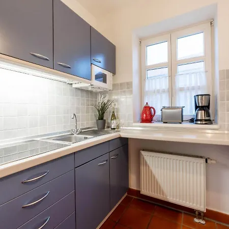 Rugana - Klassik Mit 2 Schlafzimmern Und Terrasse D01