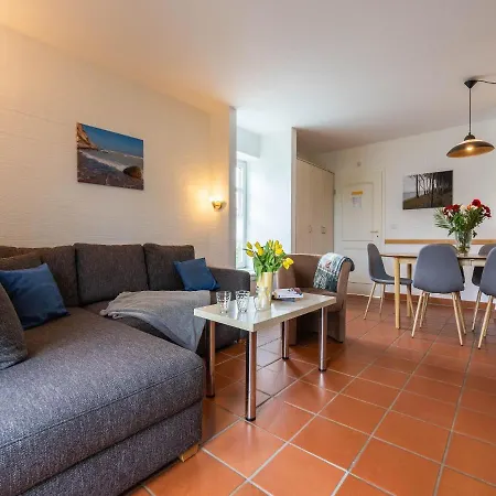 Rugana - Klassik Mit 2 Schlafzimmern Und Terrasse D01 * Dranske